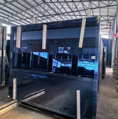 Reflective Glass Privacy Protection for Office Buildings