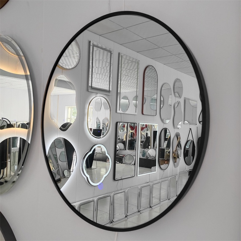 ShottGlass bathroom mirror: where minimalism meets maximal impact