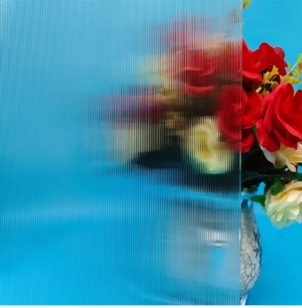 Pattern Glass Bathroom Window Use