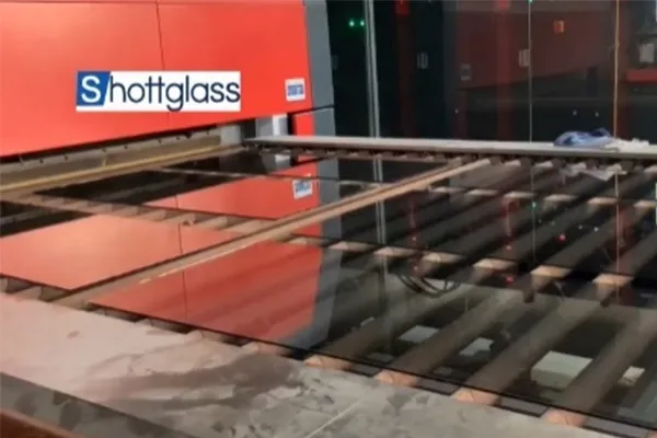 transparent glass sheet